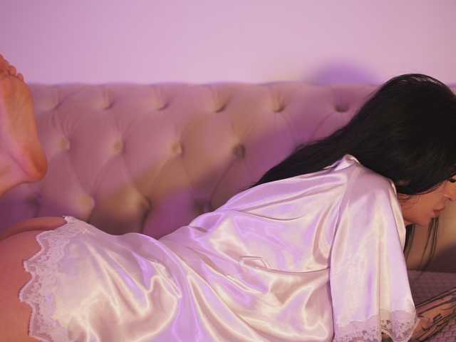 GiaInked live cam on BongaCams