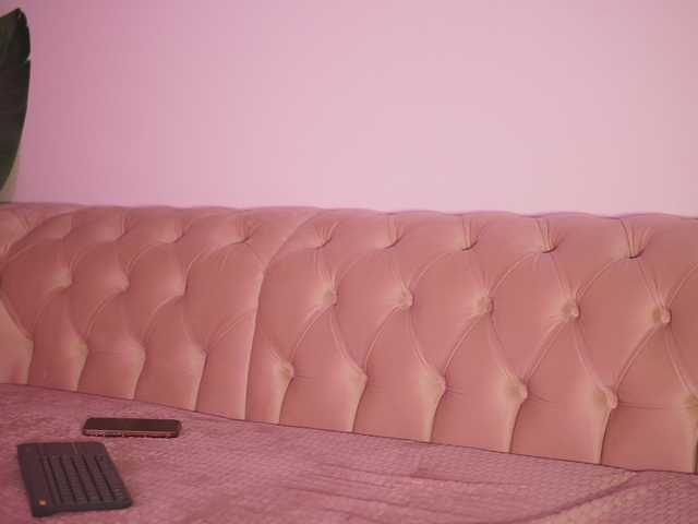 GiaInked live webcam show