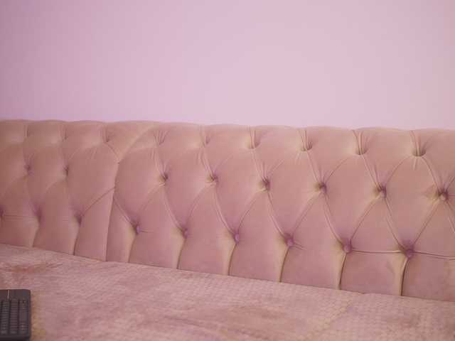 GiaInked live webcam show