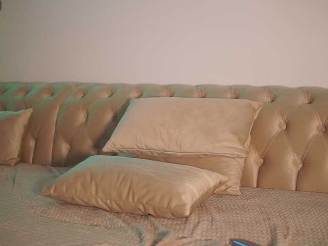 GiaInked live cam on BongaCams