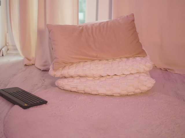 GiaInked live cam on BongaCams