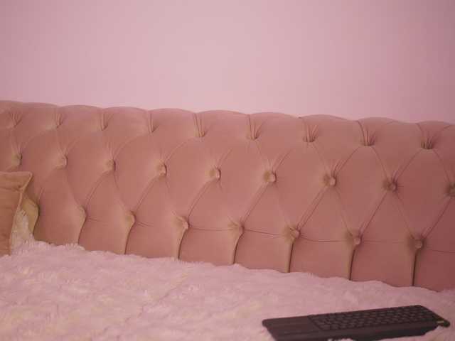 GiaInked live cam on BongaCams
