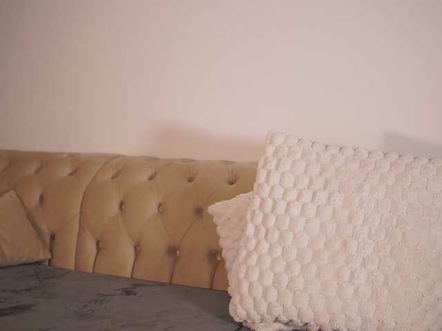 GiaInked live cam on BongaCams