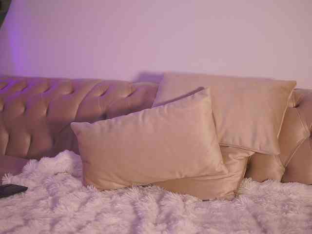 GiaInked Live Webcam on BongaCams