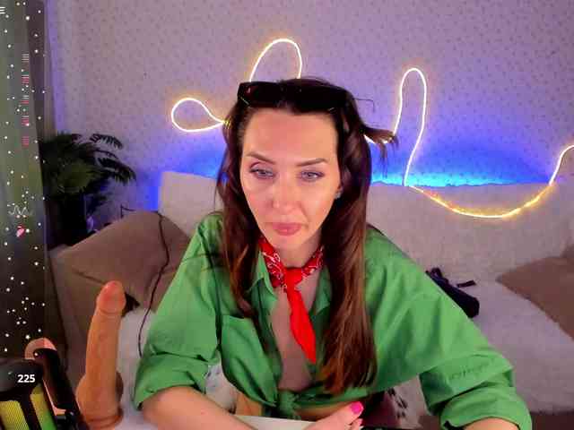 EternalLilith webcam