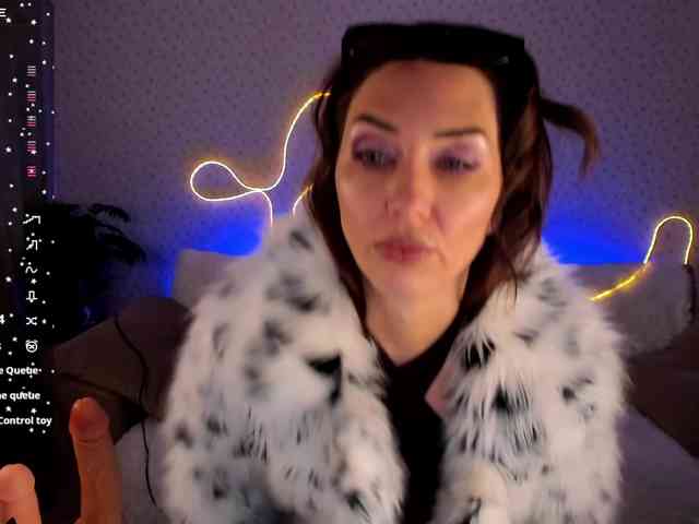 EternalLilith webcam