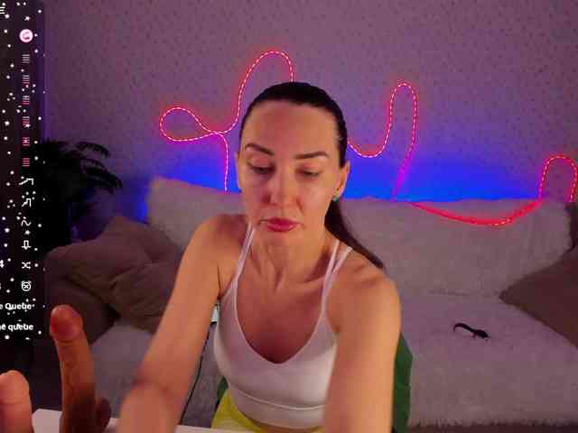 EternalLilith webcam