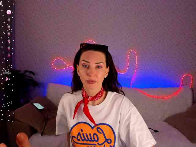 EternalLilith webcam