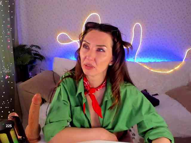 EternalLilith webcam