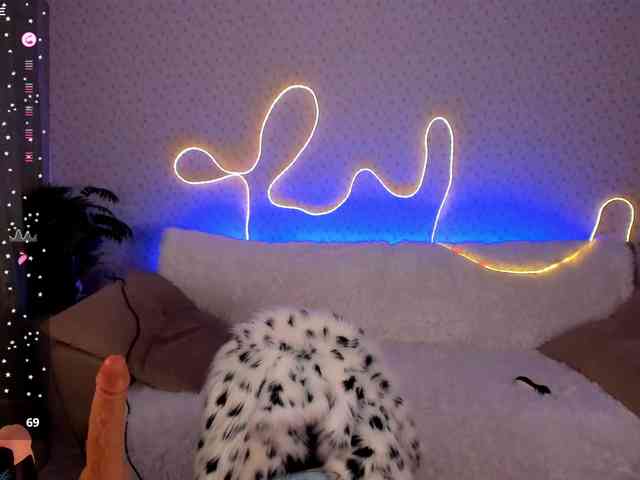 EternalLilith webcam