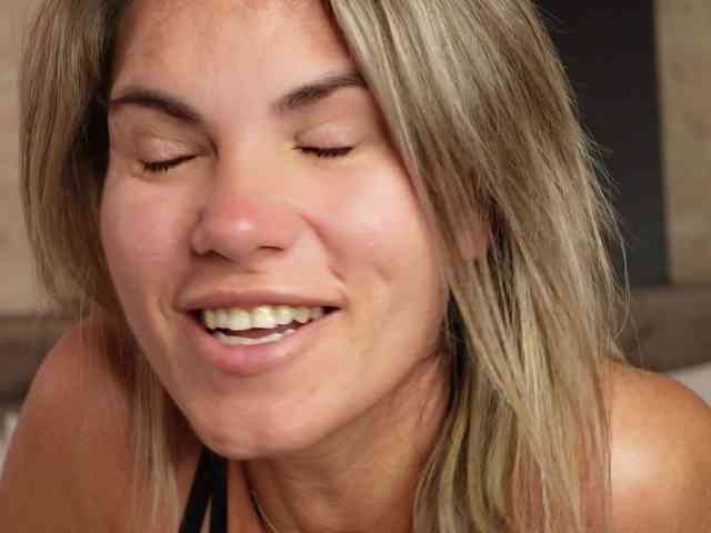 FeliciaKrige webcam