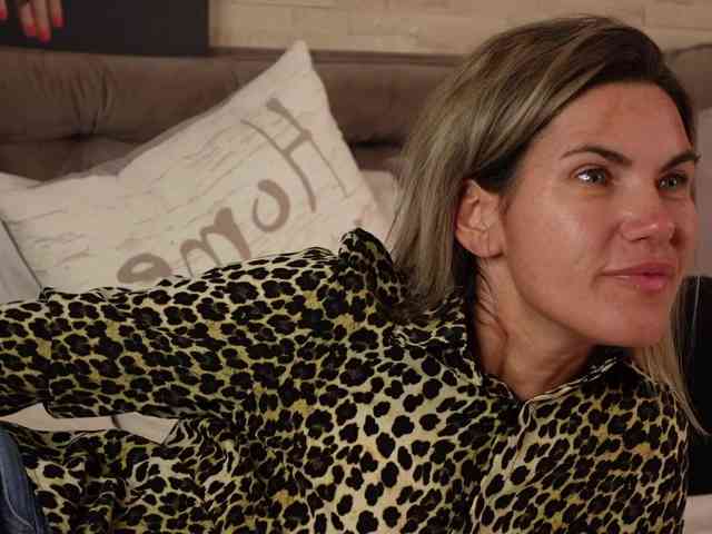 FeliciaKrige webcam
