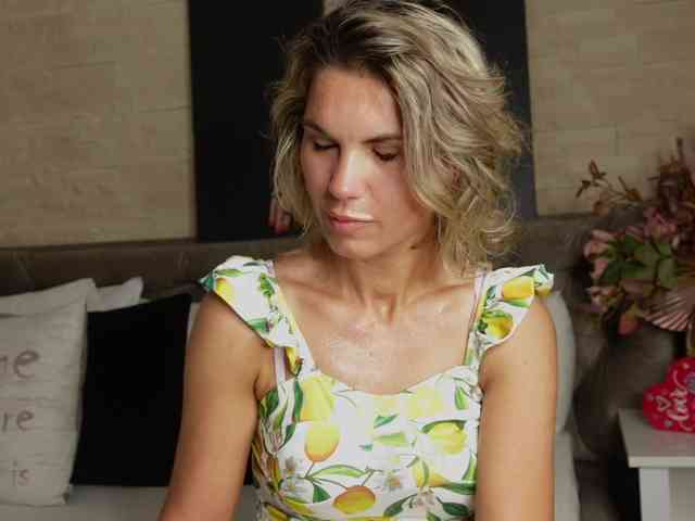 FeliciaKrige webcam