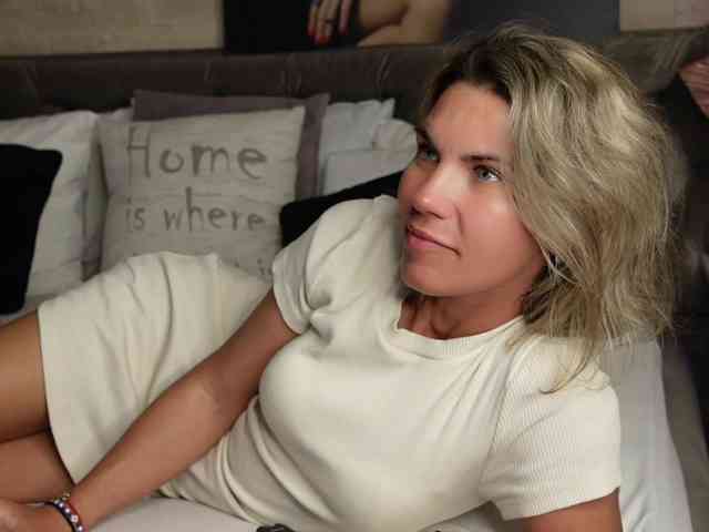 FeliciaKrige webcam