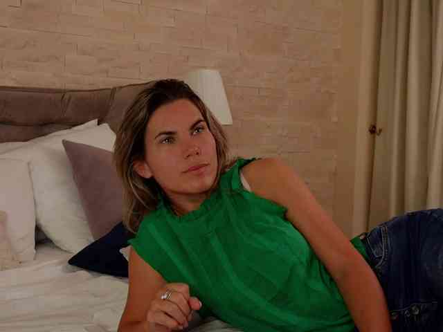 FeliciaKrige webcam