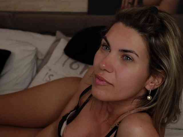 FeliciaKrige webcam