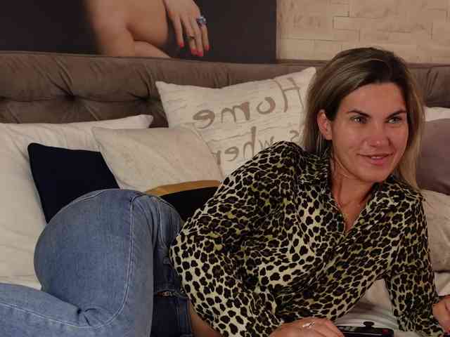 FeliciaKrige webcam
