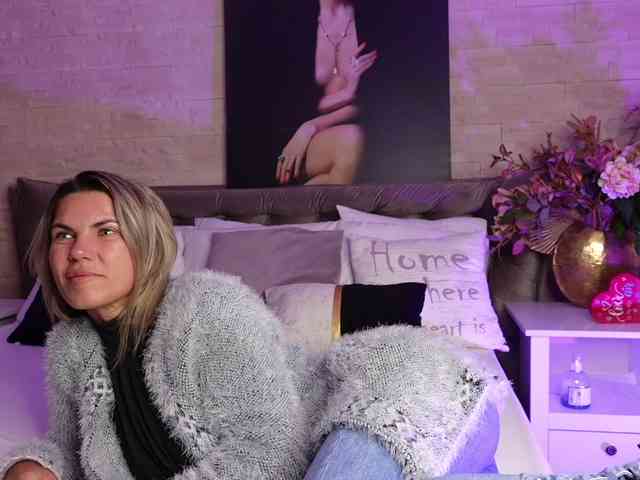 FeliciaKrige webcam