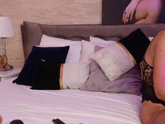 FeliciaKrige webcam
