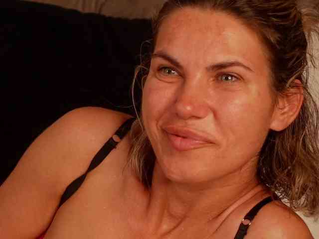 FeliciaKrige webcam