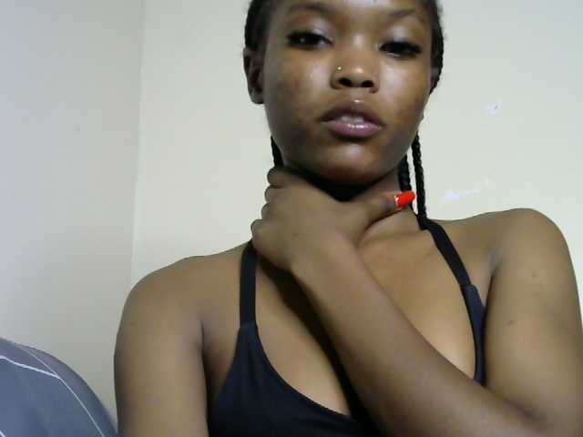 sumeyhia live cam on BongaCams