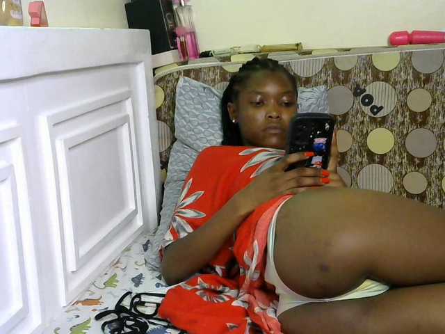 sumeyhia live cam on BongaCams