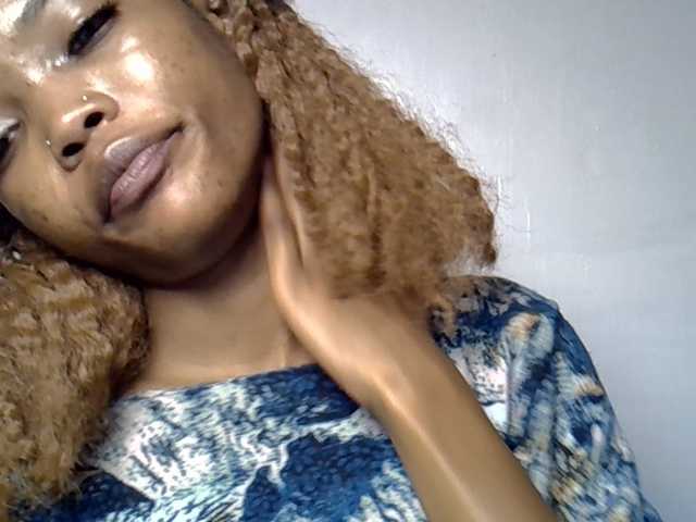 sumeyhia live cam on BongaCams