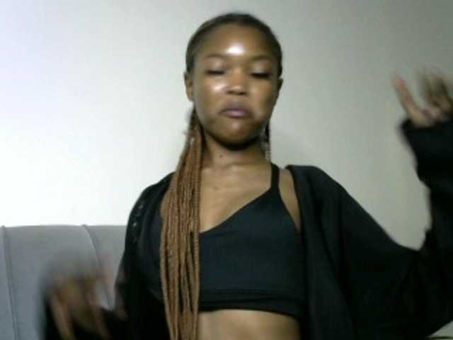 sumeyhia live cam on BongaCams