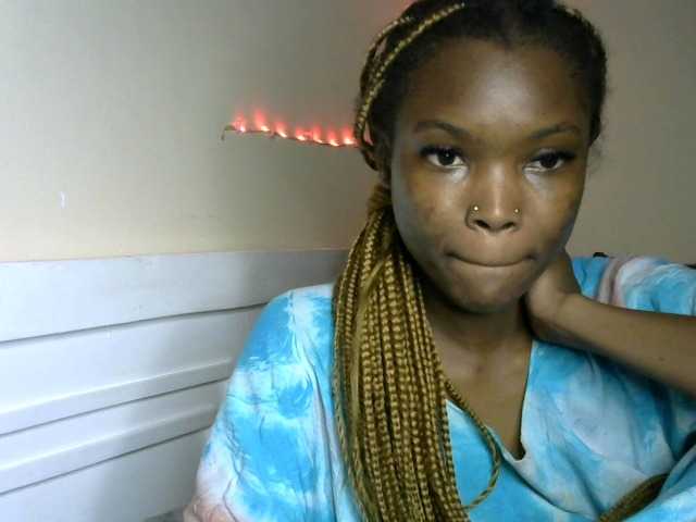 sumeyhia live cam on BongaCams