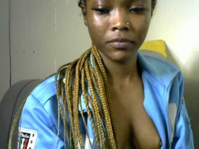 sumeyhia live cam on BongaCams