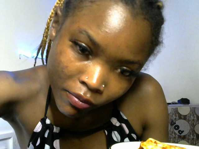 sumeyhia live cam on BongaCams