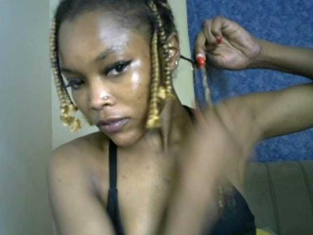 sumeyhia live cam on BongaCams