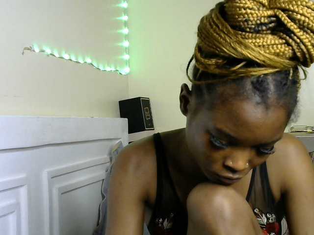 sumeyhia live cam on BongaCams
