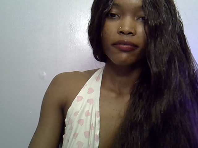 sumeyhia, en directo ahora en BongaCams