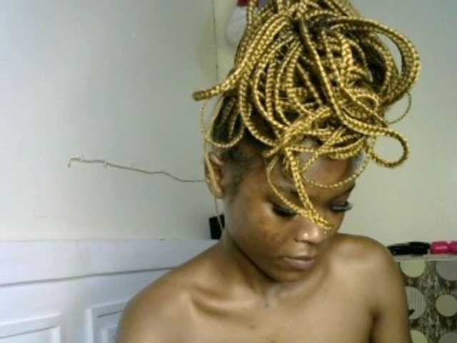 sumeyhia live cam on BongaCams
