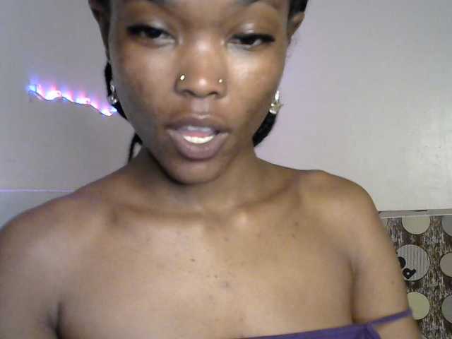 sumeyhia live cam on BongaCams