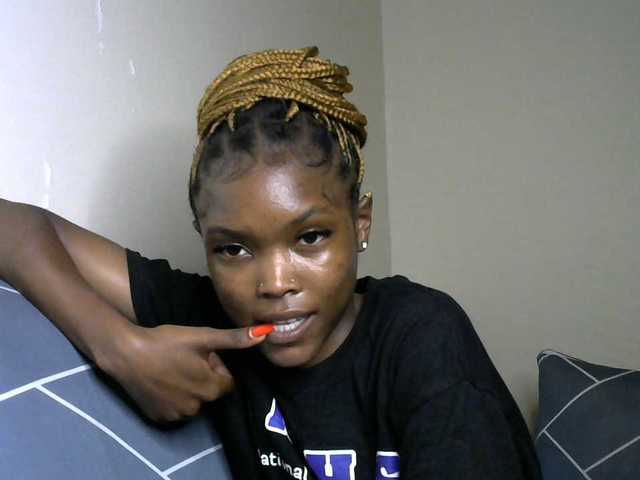 sumeyhia live cam on BongaCams