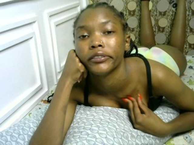 sumeyhia live cam on BongaCams