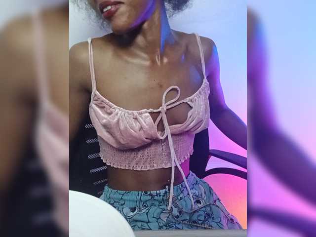 sumeyhia live cam on BongaCams