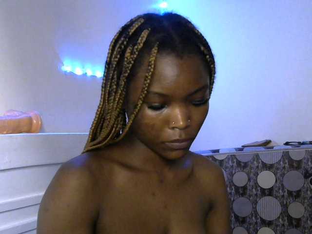 sumeyhia live cam on BongaCams