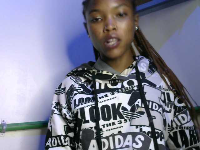 sumeyhia live cam on BongaCams