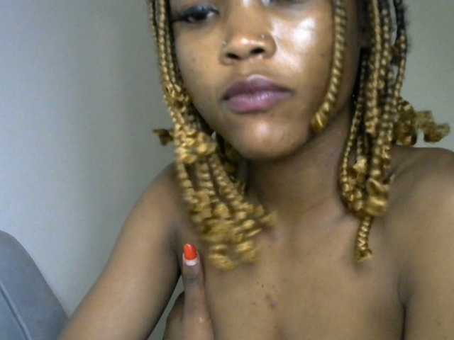 sumeyhia live cam on BongaCams