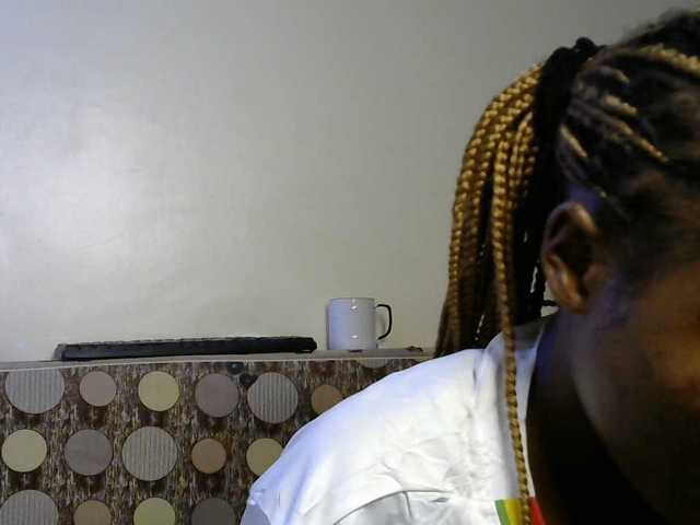 sumeyhia live cam on BongaCams