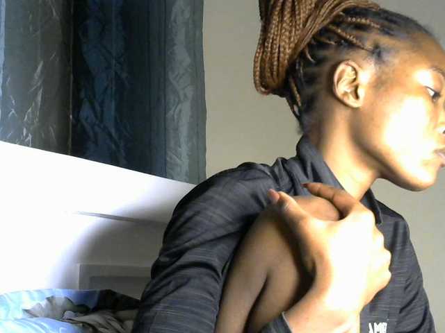 sumeyhia live cam on BongaCams