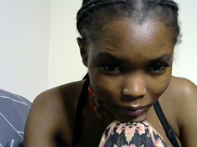 sumeyhia live cam on BongaCams