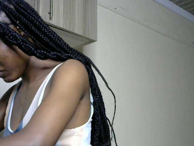 sumeyhia live cam on BongaCams