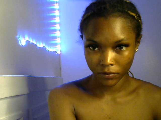 sumeyhia live cam on BongaCams