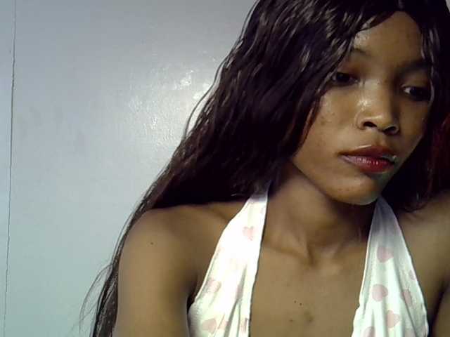 sumeyhia, live now on BongaCams