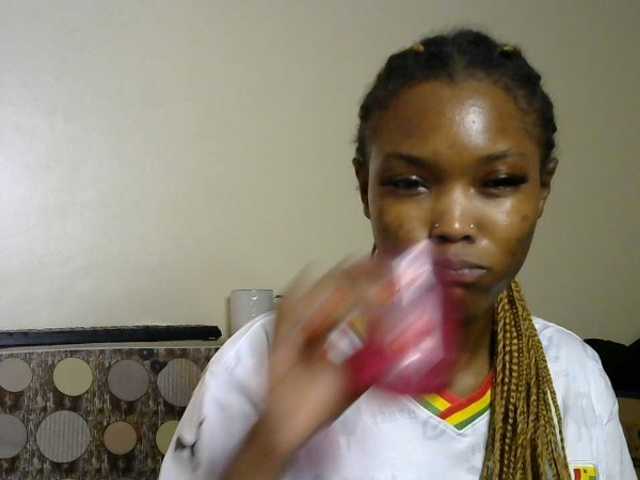 sumeyhia live cam on BongaCams