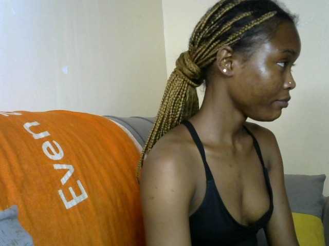 sumeyhia live cam on BongaCams